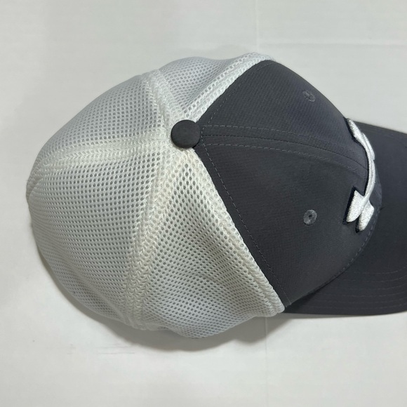 Under Armour White and Gray Cap - Picture 2 of 8
